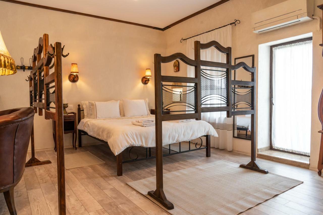 Historic Apartment In The Heart Of The City Veliko Tarnovo Exterior photo