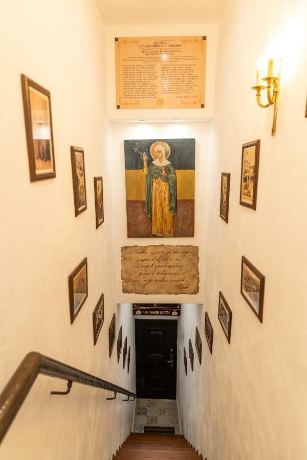Historic Apartment In The Heart Of The City Veliko Tarnovo Exterior photo